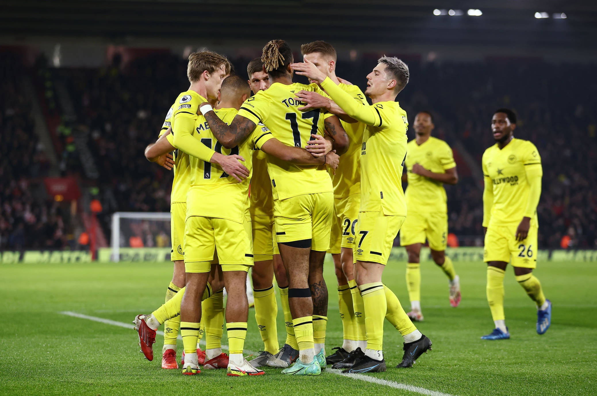 瞬息万变的 瞬息万变的