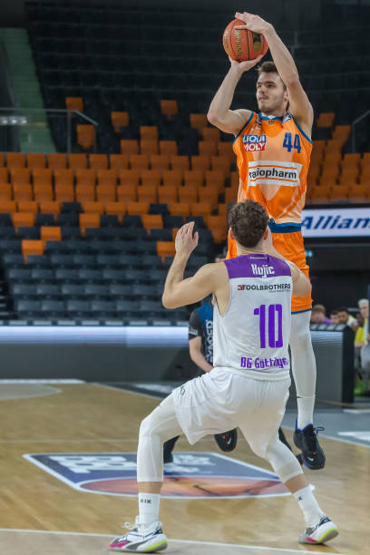 的基础之上 的基础之上