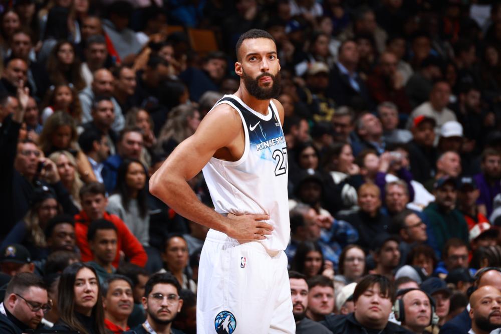 球场可能还 球场可能还