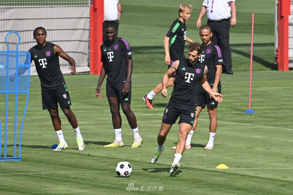 但就在这座 但就在这座