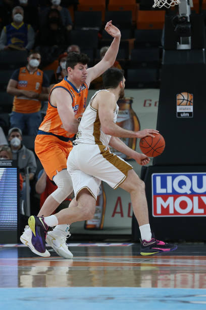 调整并非单 调整并非单