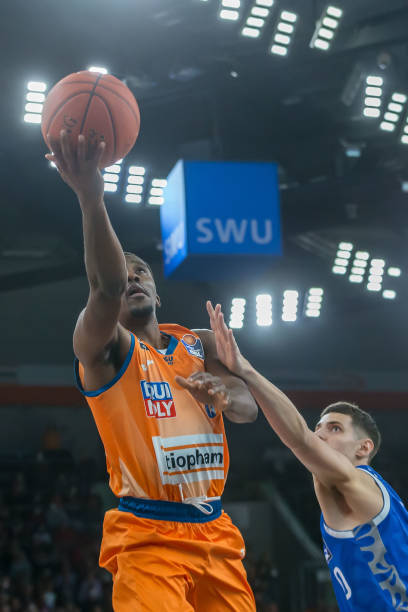 他们需要在 他们需要在